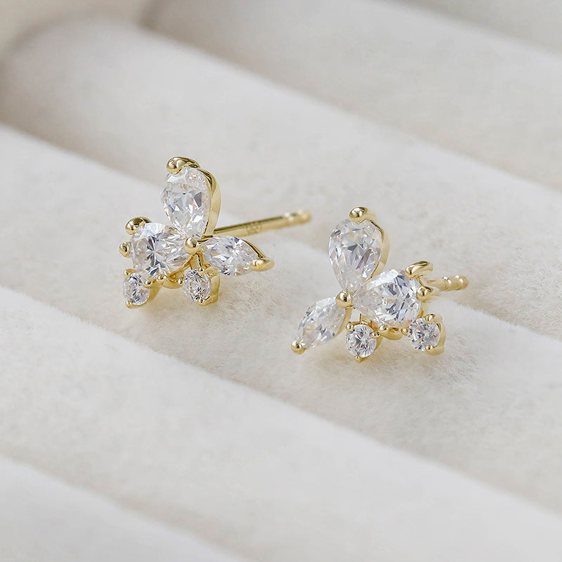 Yili Jewelry Jewelry Factory Wholesale Japanese Fresh College Style Flower Style 9k Gold White Zirconium Stud Earrings